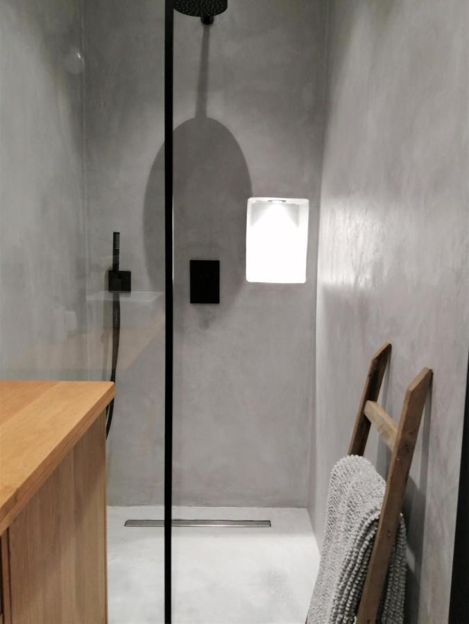 Le Petit Studio - 15 M2 - Centre Ville - Sorgue A 50 M LʼIsle-sur-la-Sorgue المظهر الخارجي الصورة